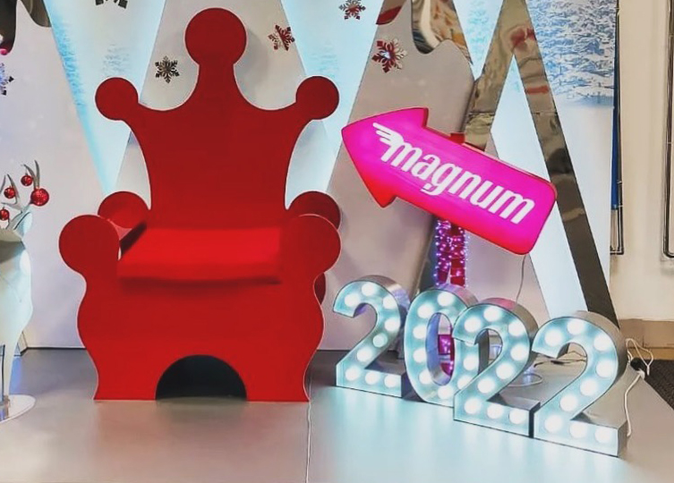 манекены на дорожках